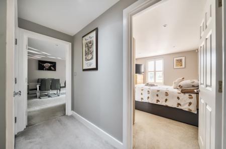 1311680-2-685061a...