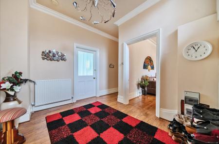 1315035-2-685b8fb...