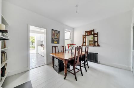 1316331-9-6866a85...