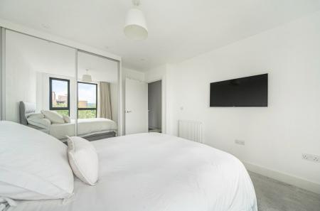 1318435-17-687f68...