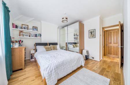 1325251-5-6874d8b...