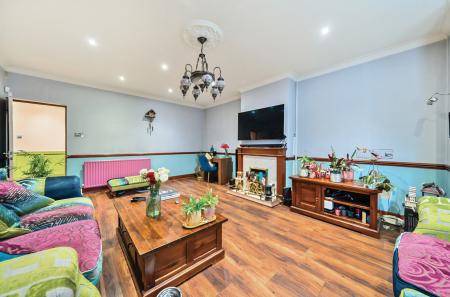 1326067-7-68793db...