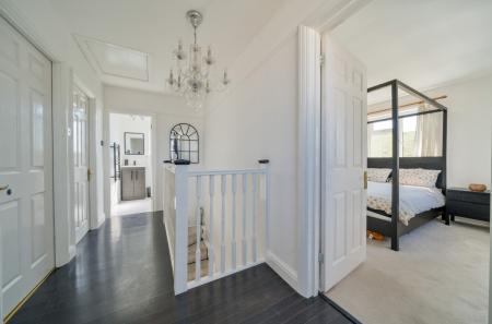 1336856-6-689b3c7...