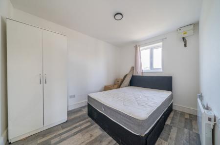 1336856-25-689b40...