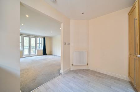 1356165-2-68c99de...