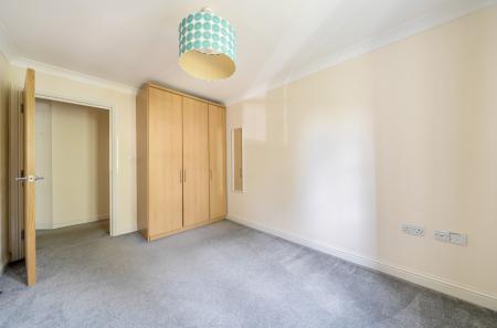 1356165-9-68c99e2...