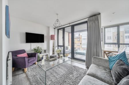 1342935-9-68b1655...