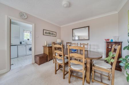 1353197-11-68c1b3...