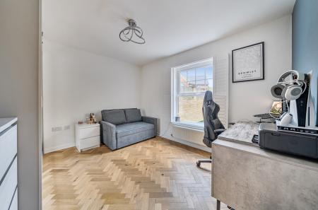 1359513-1-68d6a6b...