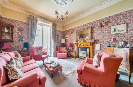 1360290-10-68d6a9...