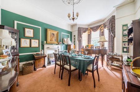 1360290-9-68d6a95...