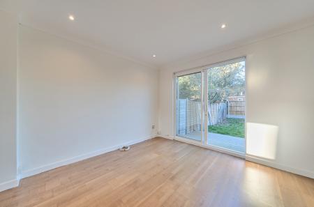 1363641-1-68e3fa1...