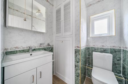 1364564-3-68e8df2...