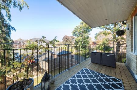 1361627-3-68e3ca6...