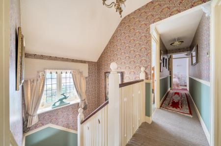 1363298-2-68e4fa8...