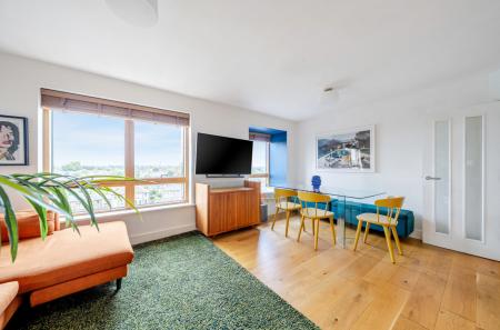 1369744-8-68f0e86...