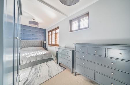 1365409-16-68f90b...