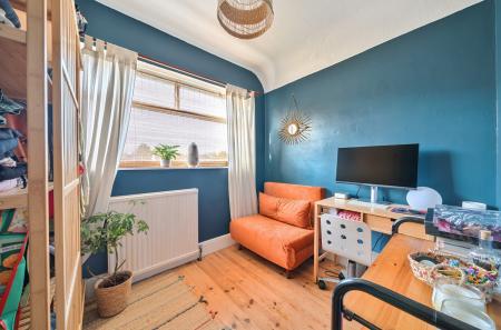 1371877-3-6903504...