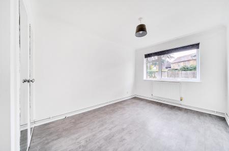 1376761-8-690c809...