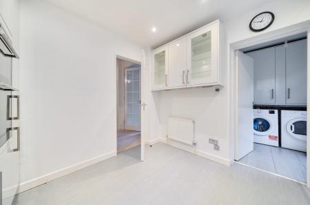 1380135-3-690da87...