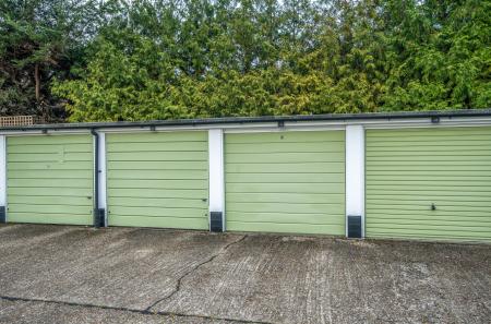 1380135-19-690da9...