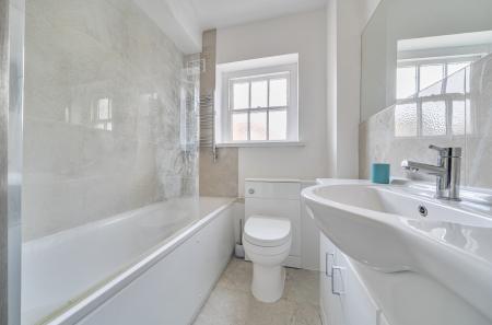 1371698-2-69148b4...