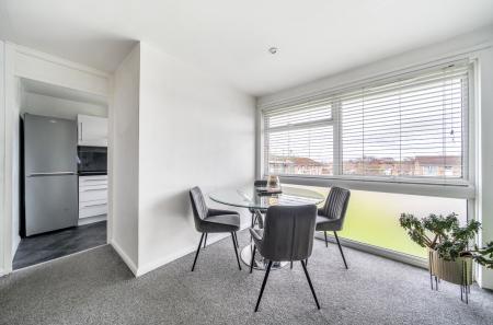 1380467-25-6928b6...