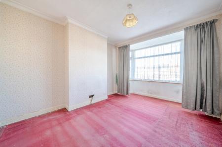 1395519-5-695bc17...