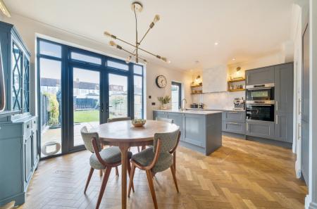 1397867-8-6965908...