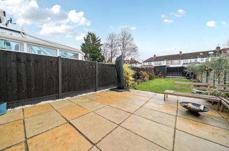 1397867-12-696590...