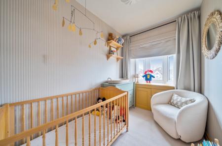 1397867-1-6965903...