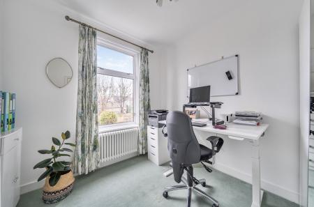 1402082-3-69735b6...