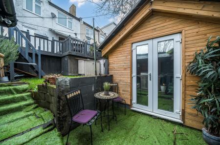 1407391-5-6980c2a...