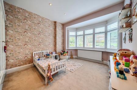 1406830-27-6984d3...