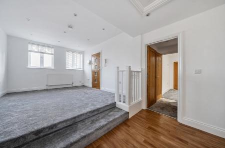 1342211-6-689f26c...