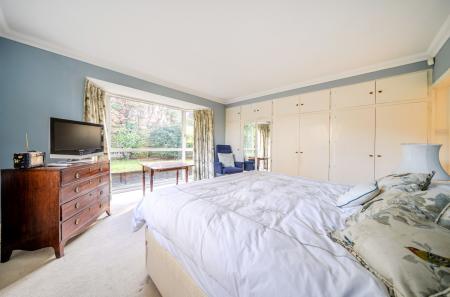 1406884-10-6979f4...