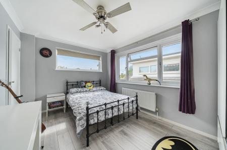 1334895-20-6894ad...