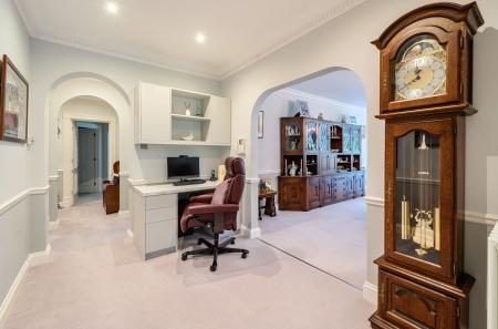 1339773-13-68a724...