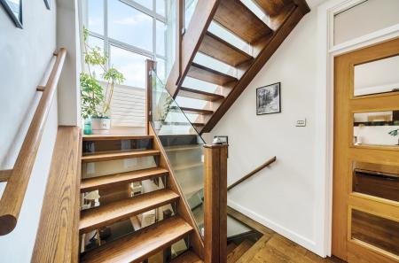 1331450-12-689c94...