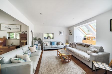 1331450-17-689c95...