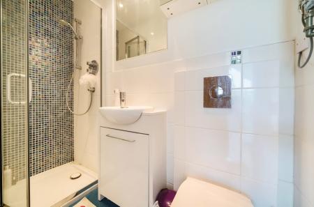 1331450-28-689c95...