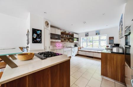 1331450-20-689c95...