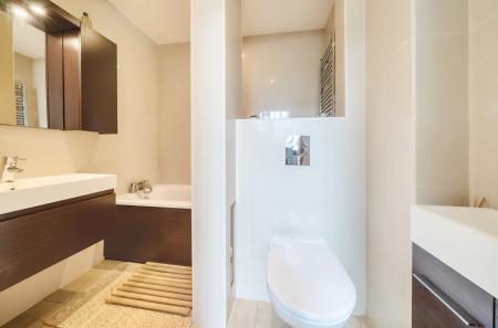 1331450-11-689c93...