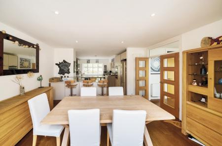 1331450-21-689c95...