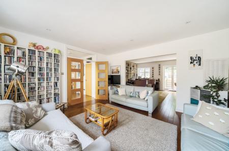 1331450-16-689c95...