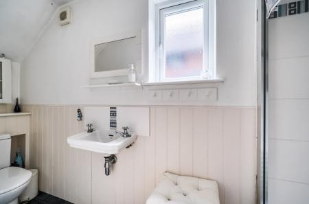 1331450-5-689c937...