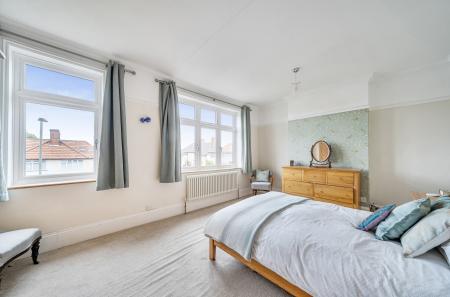 1343844-12-68b178...