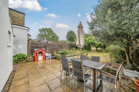 1343844-31-68b179...