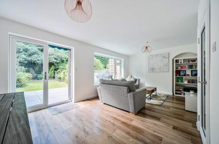 1344696-9-68bad0d...