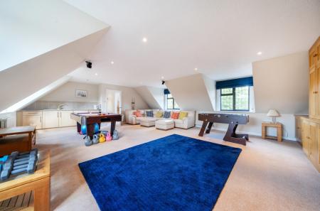 1360553-2-68dada8...